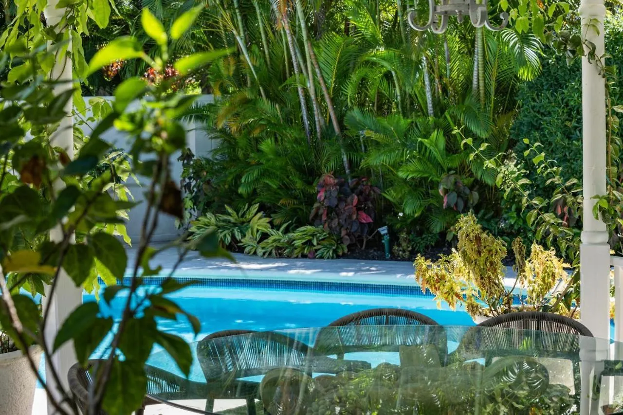 Lonetrees - Large Luxury Private Villa W Pool Saint James Barbados